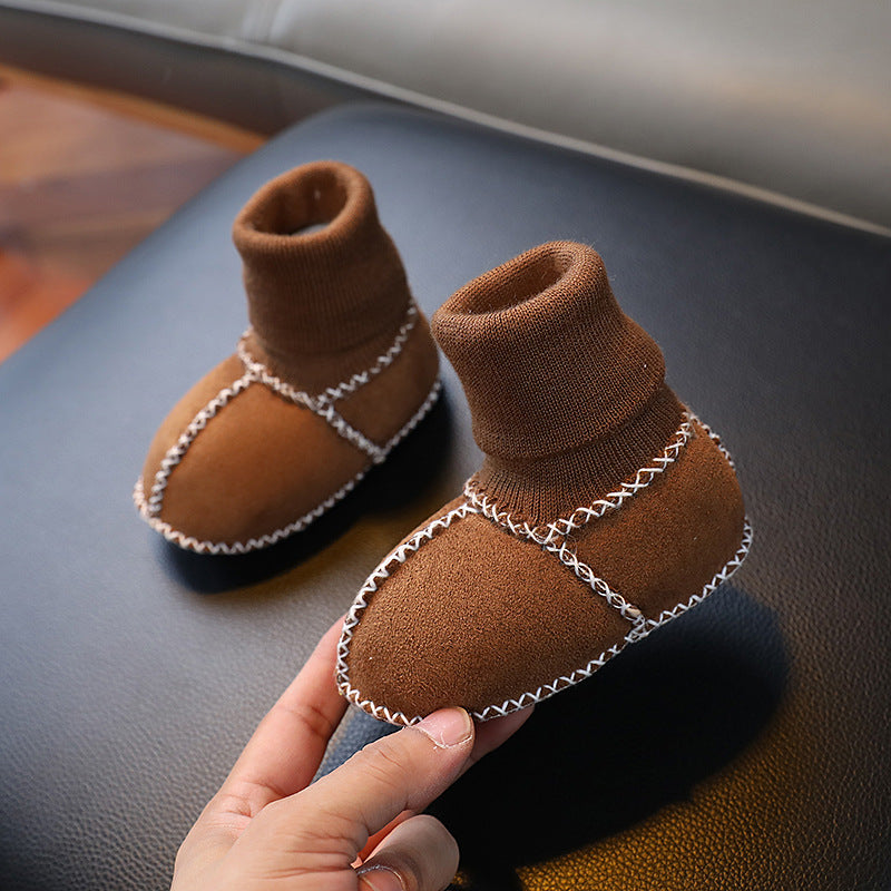 CozyBoots™ – Den varme komfort, der beskytter små fødder hele vinteren