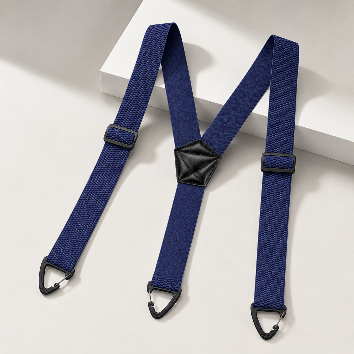 GripSuspenders™ | Hold bukserne oppe uden stram livrem