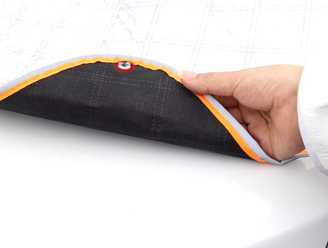 FrostGuard™ | Førsteklasses magnetisk sne- og isdæksel til bilen