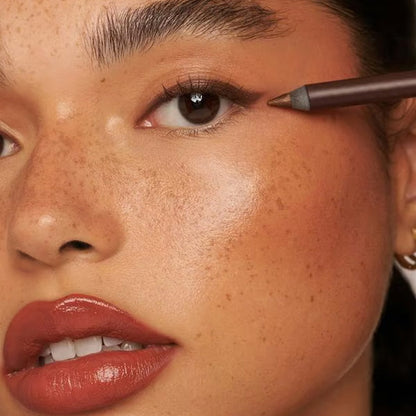 EternaLine™ | Perfekt markerede øjne – hele dagen, hele natten